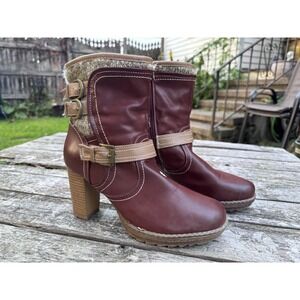Muk Luks Faux-Leather Upper Boots With Stylish Side Straps Size 40 US 9